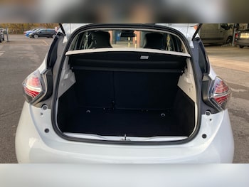 Used Renault Zoe 2020 for sale - 76782525: Photo