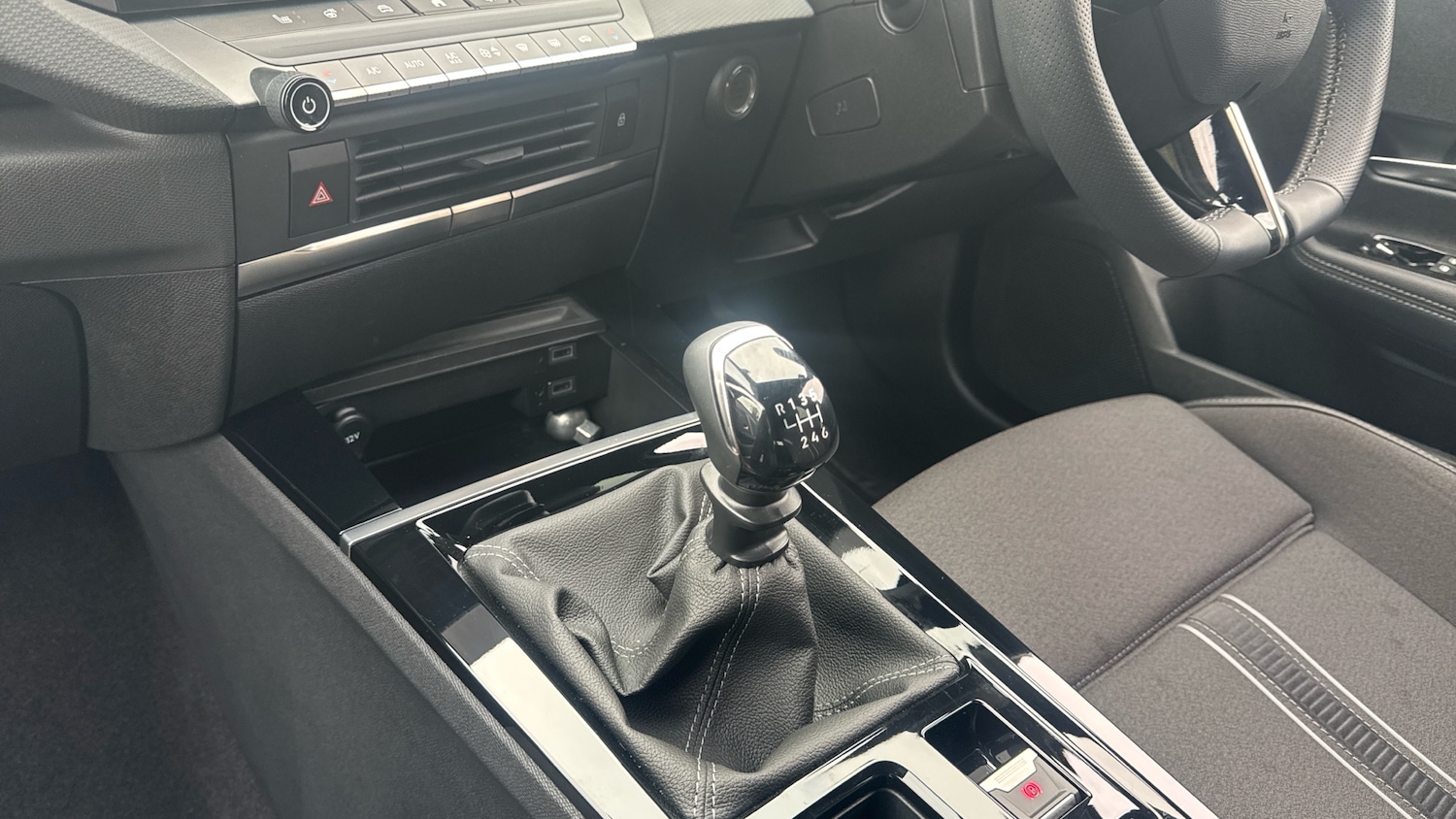 Used Vauxhall Astra 2023 for sale - 76415707: Photo 13