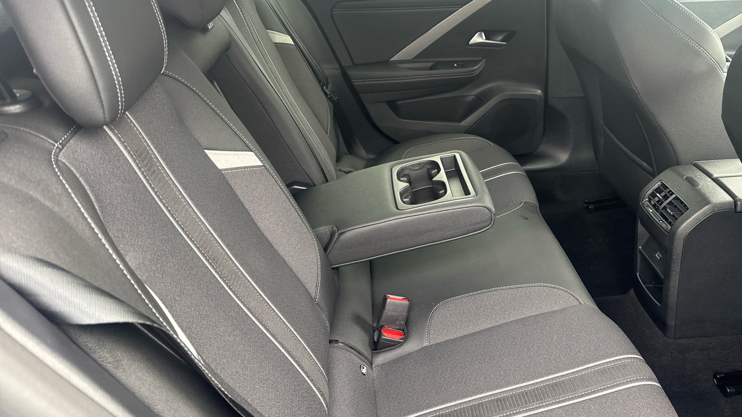 Used Vauxhall Astra 2023 for sale - 76415707: Photo 34