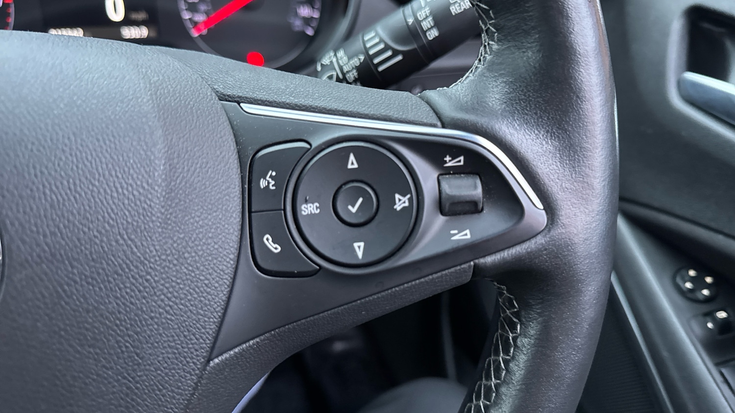 Used Vauxhall Crossland 2022 for sale - 76722729: Photo 40