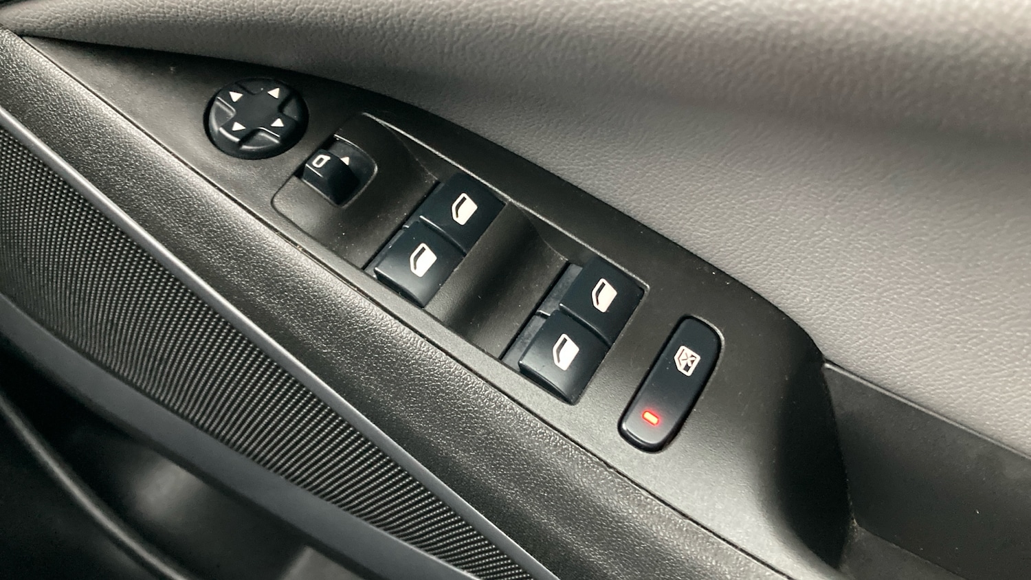 Used Vauxhall Crossland X 2020 for sale - 77447022: Photo 25