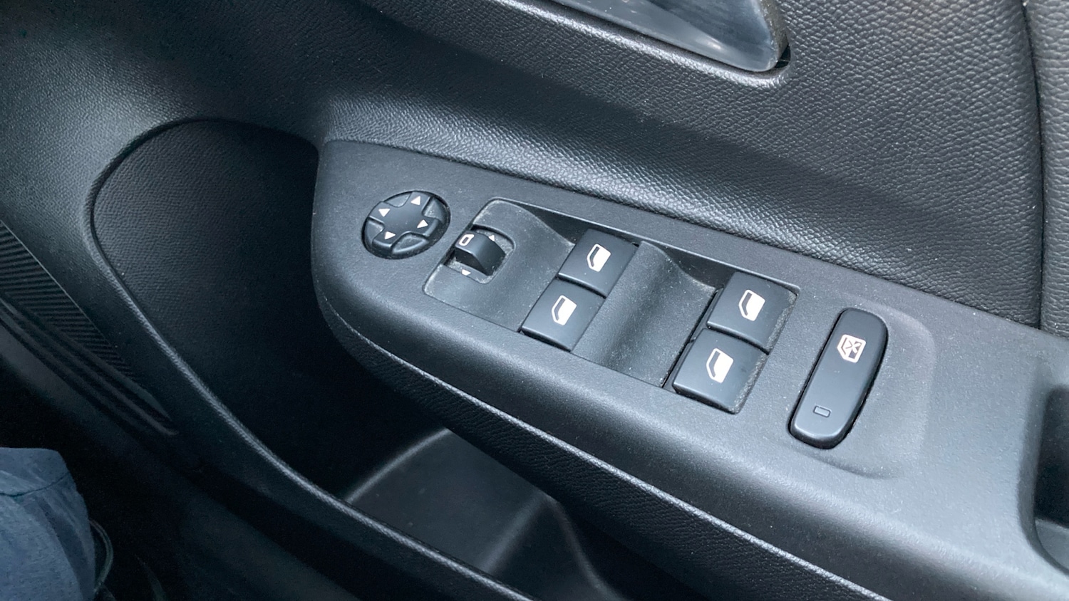 Used Vauxhall Corsa 2022 for sale - 76627838: Photo 24