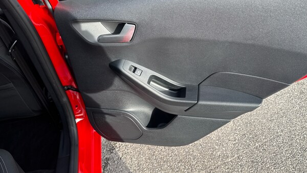 Used Ford Fiesta 2022 for sale - 76143055: Photo 31