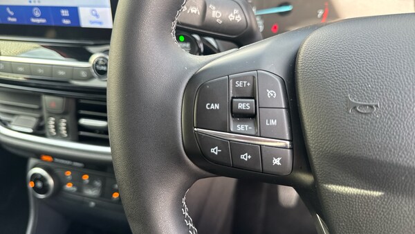 Used Ford Fiesta 2022 for sale - 76143055: Photo 40
