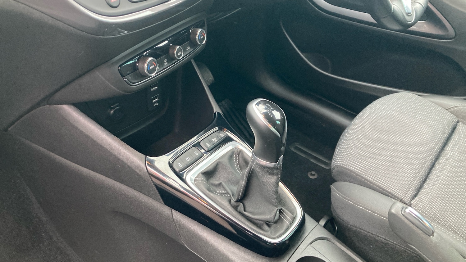 Used Vauxhall Crossland 2021 for sale - 76782531: Photo 13