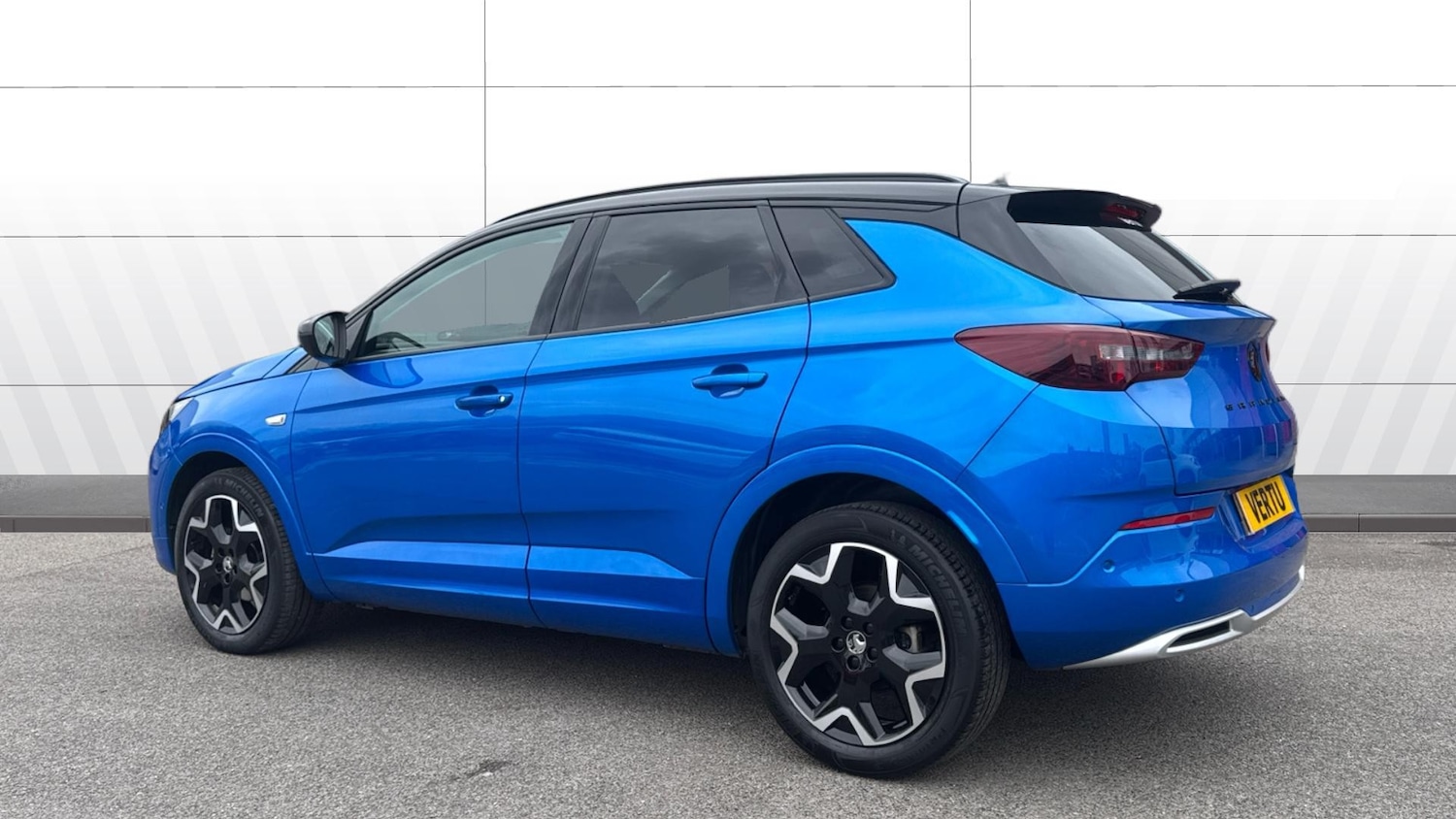 Used Vauxhall Grandland 2023 for sale - 78177371: Photo 2