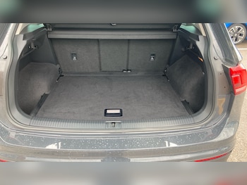 Used Volkswagen Tiguan 2019 for sale - 78592404: Photo