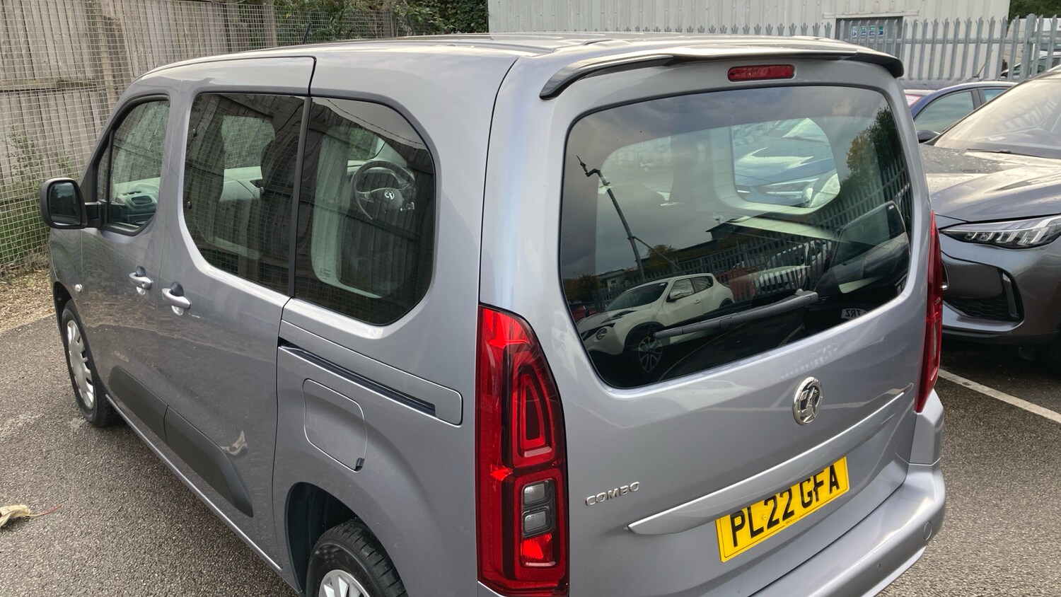 Used Vauxhall Combo Life 2022 for sale - 76362825: Photo 40