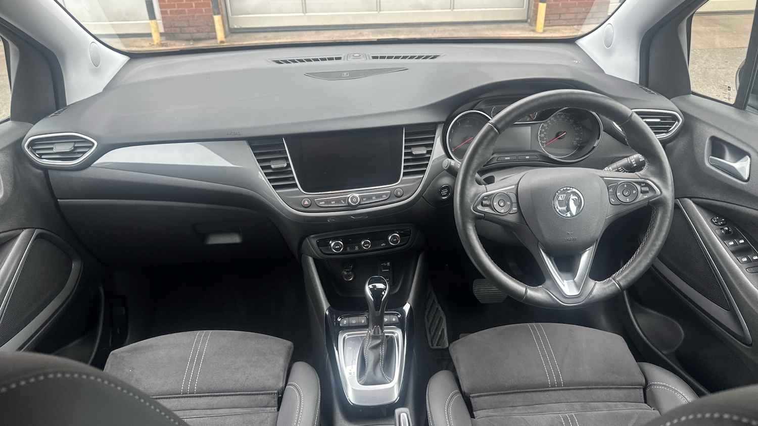 Used Vauxhall Crossland 2023 for sale - 78176404: Photo 10