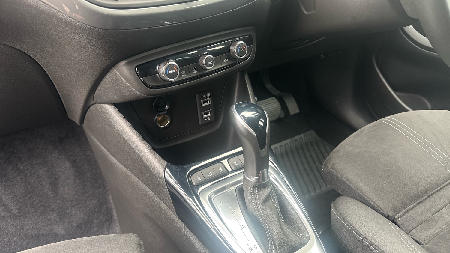 Used Vauxhall Crossland 2023 for sale - 78176404: Photo 13