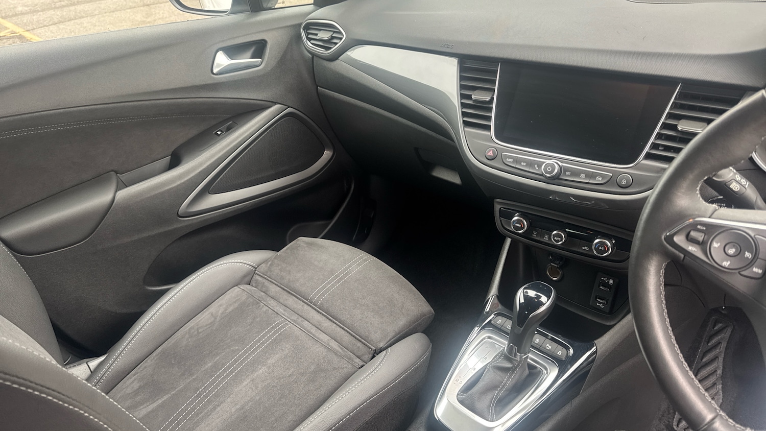 Used Vauxhall Crossland 2023 for sale - 78176404: Photo 14