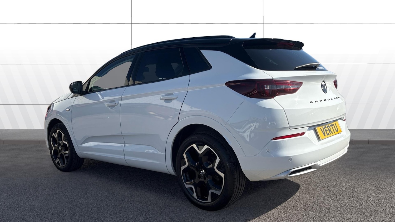 Used Vauxhall Grandland 2023 for sale - 78000820: Photo 2