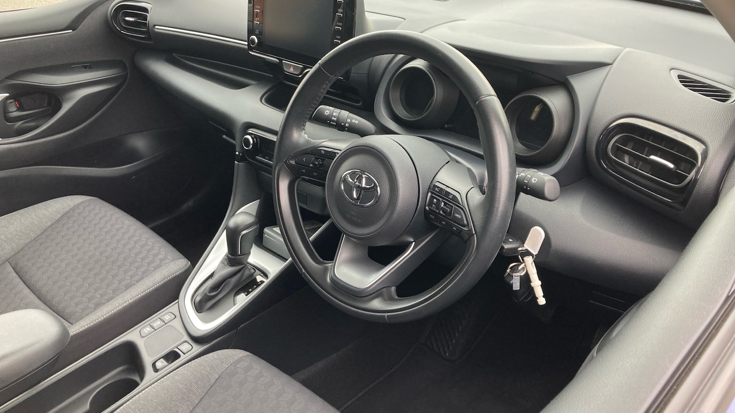 Used Toyota Yaris 2022 for sale - 76157670: Photo 11