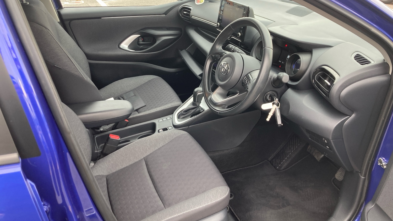 Used Toyota Yaris 2022 for sale - 76157670: Photo 45