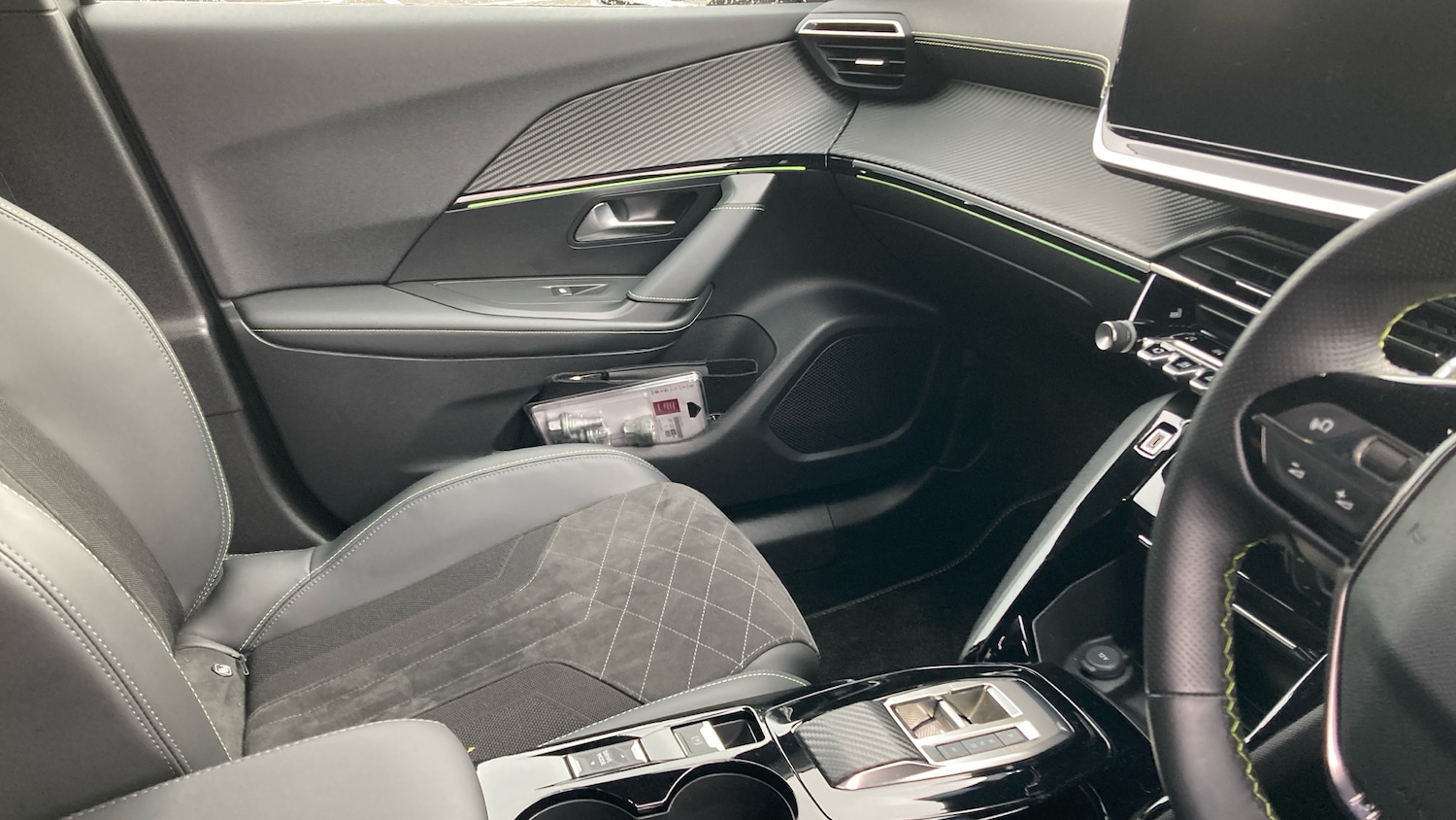 Used Peugeot 2008 2022 for sale - 76945790: Photo 14