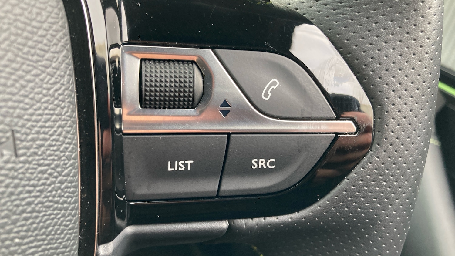 Used Peugeot 2008 2022 for sale - 76945790: Photo 22