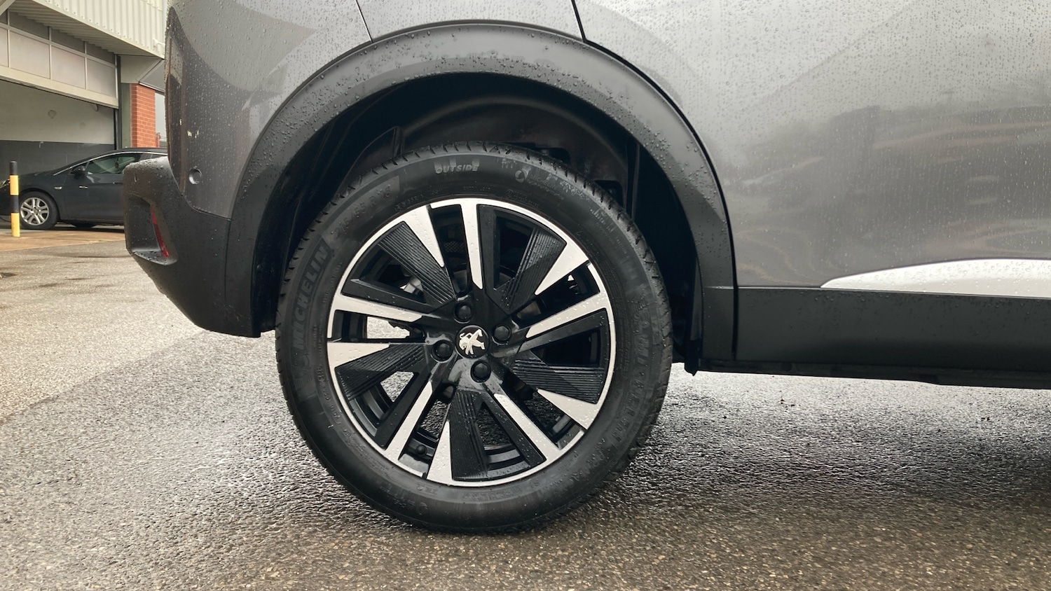 Used Peugeot 2008 2022 for sale - 76945790: Photo 7