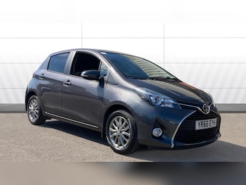 Used Toyota Yaris 2017 for sale - 78995682: Photo