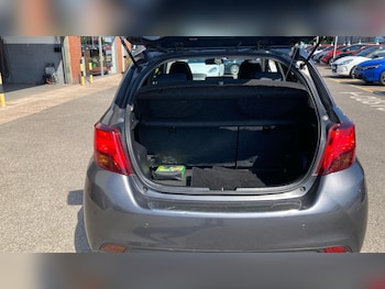 Used Toyota Yaris 2017 for sale - 78995682: Photo