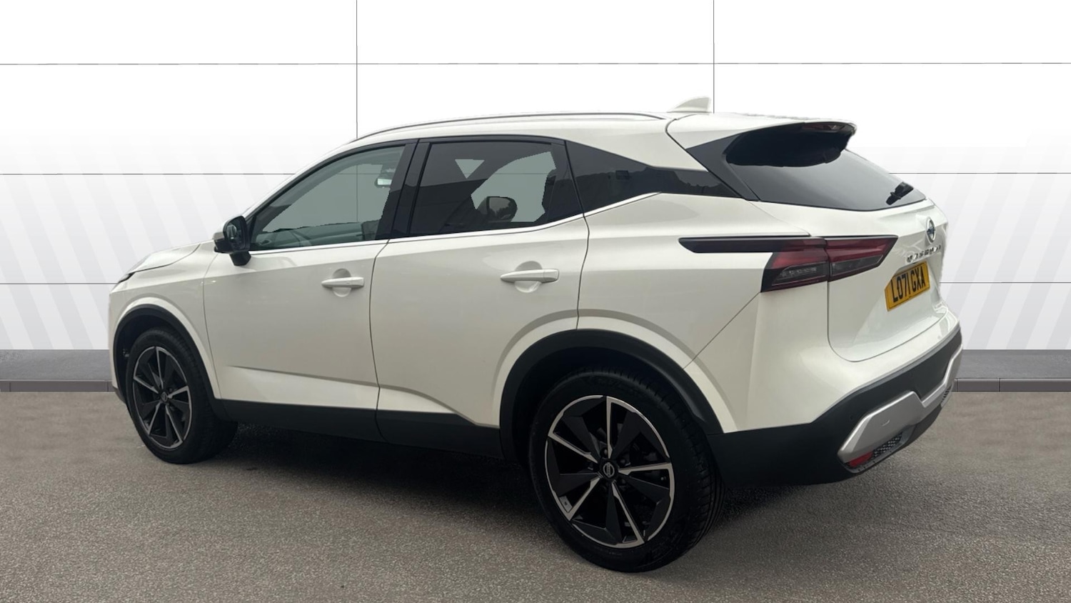 Used Nissan Qashqai 2021 for sale - 76287843: Photo 2