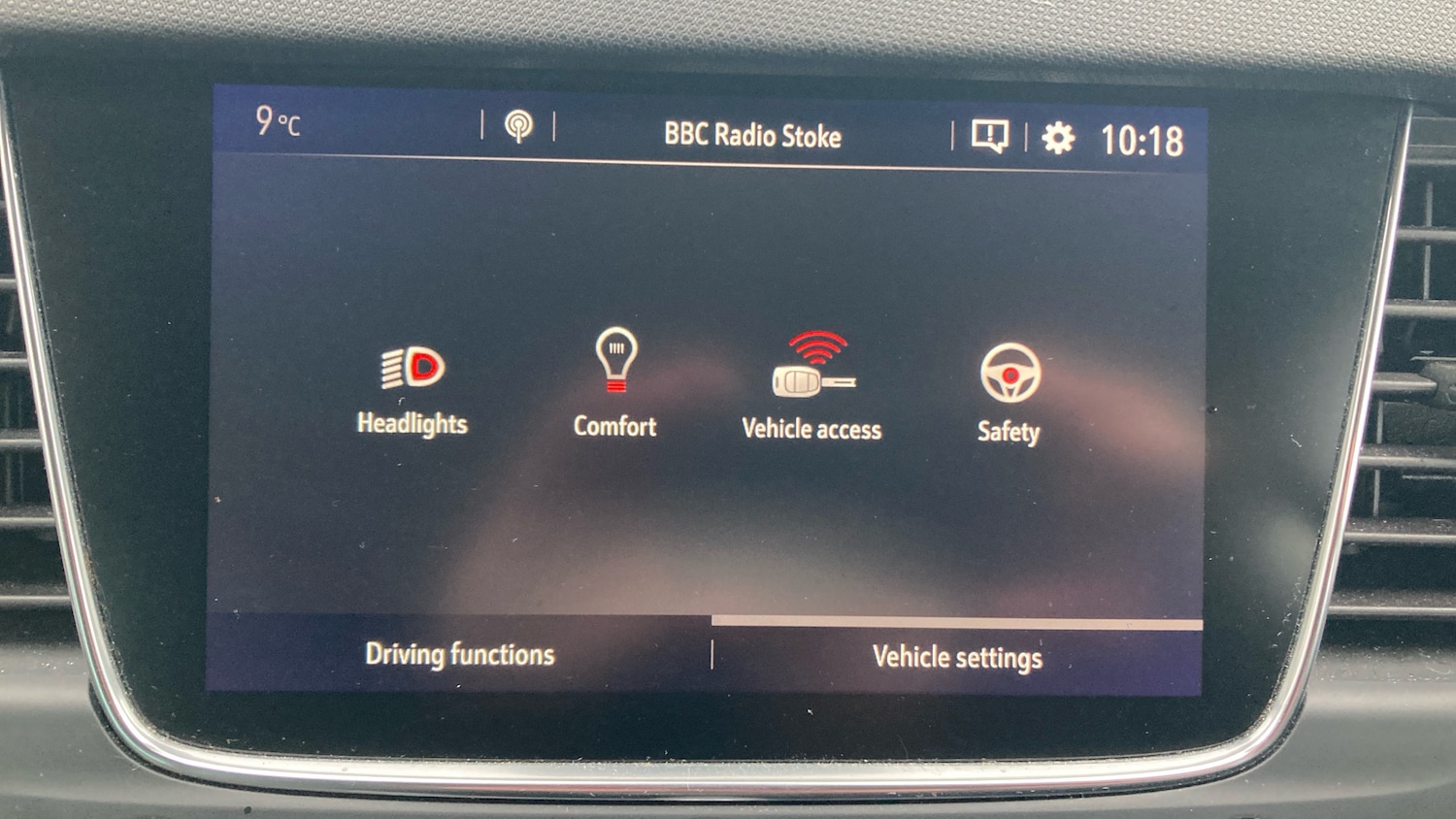 Used Vauxhall Crossland X 2018 for sale - 77883849: Photo 23