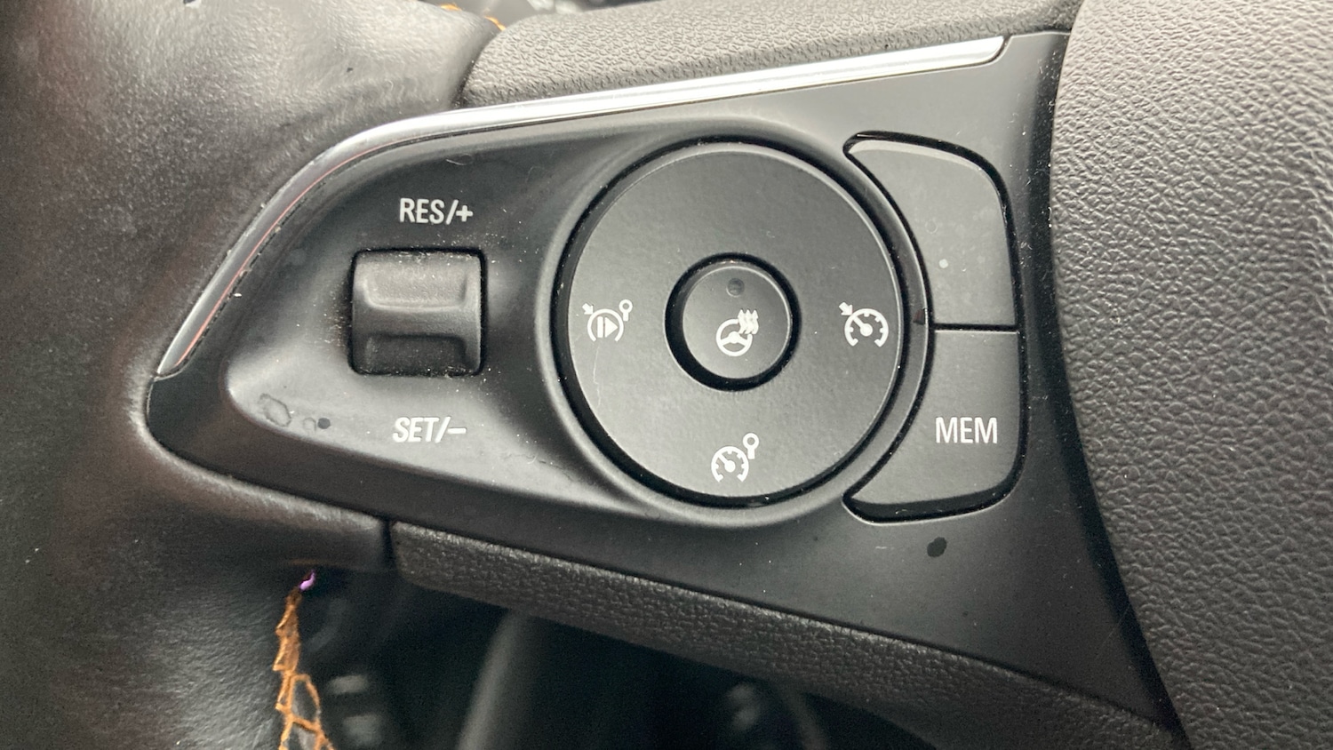 Used Vauxhall Crossland X 2018 for sale - 77883849: Photo 30