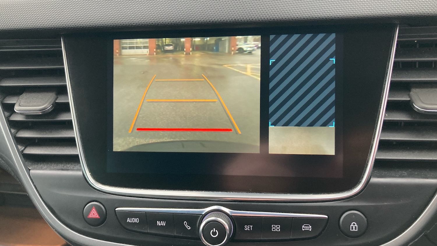 Used Vauxhall Crossland 2022 for sale - 76818733: Photo 27