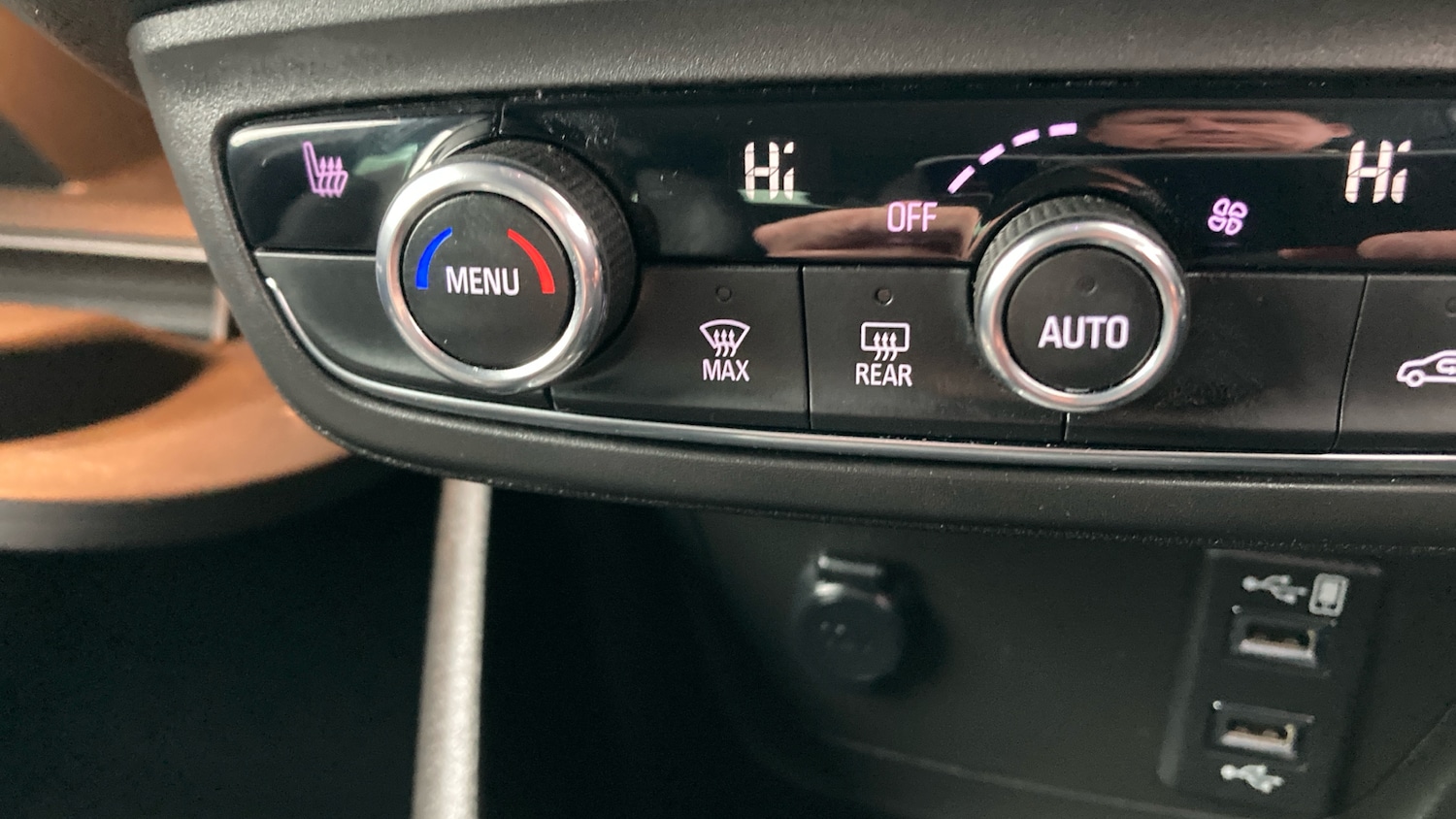 Used Vauxhall Crossland 2022 for sale - 76818733: Photo 28