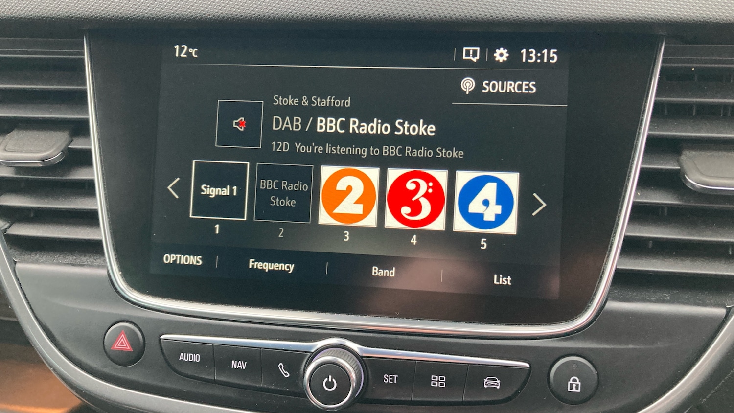 Used Vauxhall Crossland 2022 for sale - 76818733: Photo 30