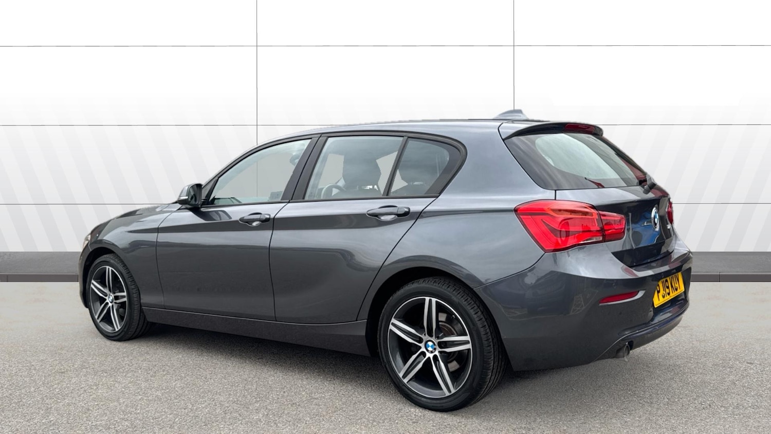 Used BMW 1 Series 2019 for sale - 77336474: Photo 2