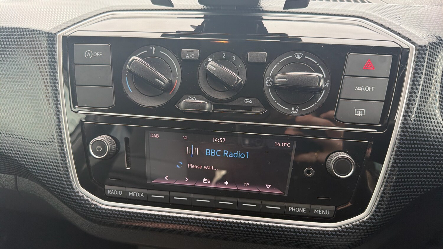 Used Volkswagen up! 2023 for sale - 77883841: Photo 12