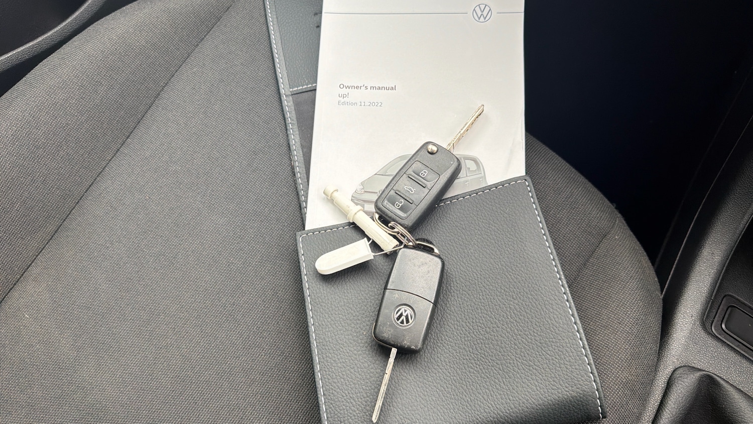 Used Volkswagen up! 2023 for sale - 77883841: Photo 19