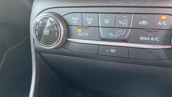 Used Ford Fiesta 2019 for sale - 76287842: Photo 29