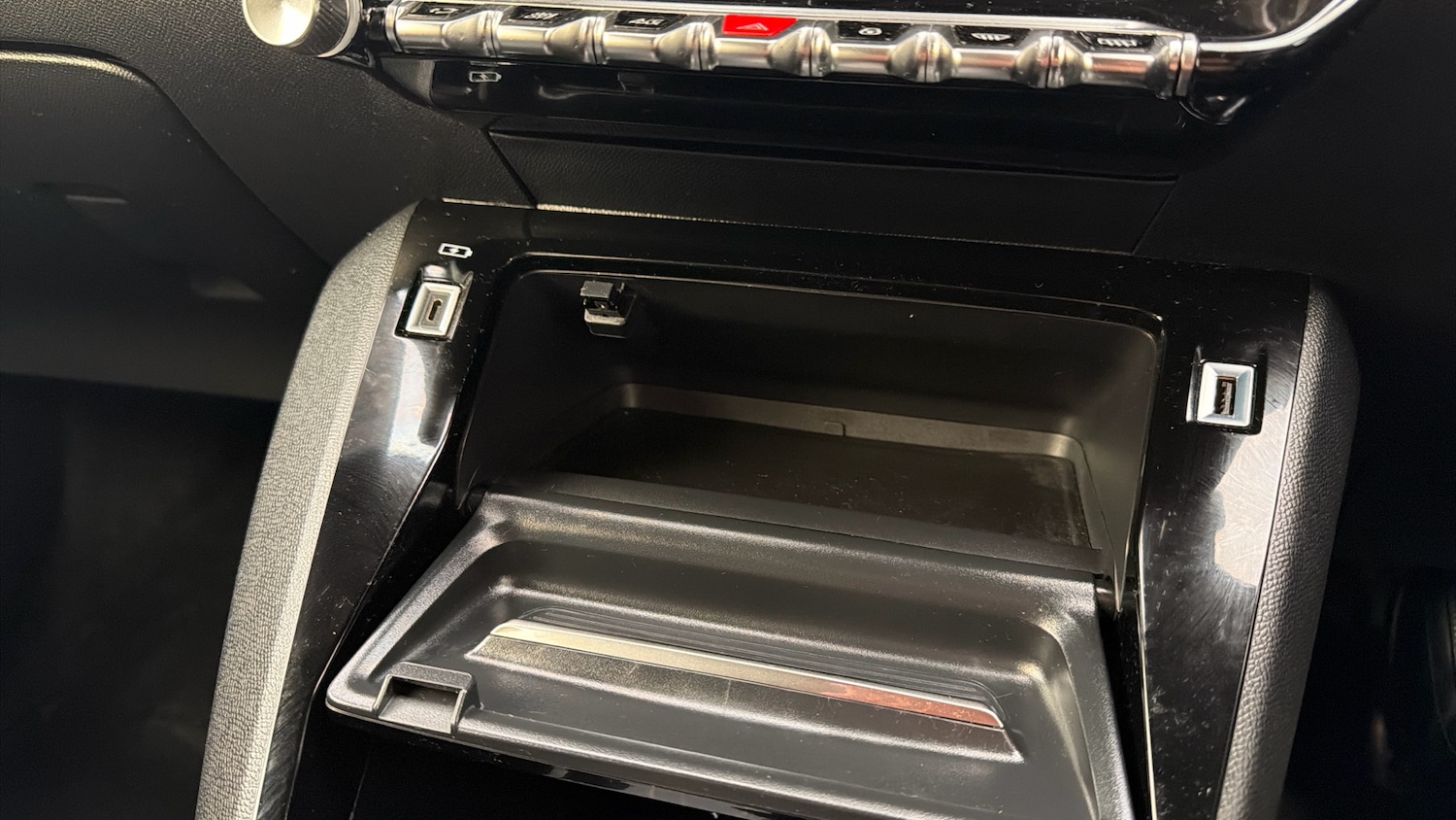 Used Peugeot 2008 2023 for sale - 77385020: Photo 33