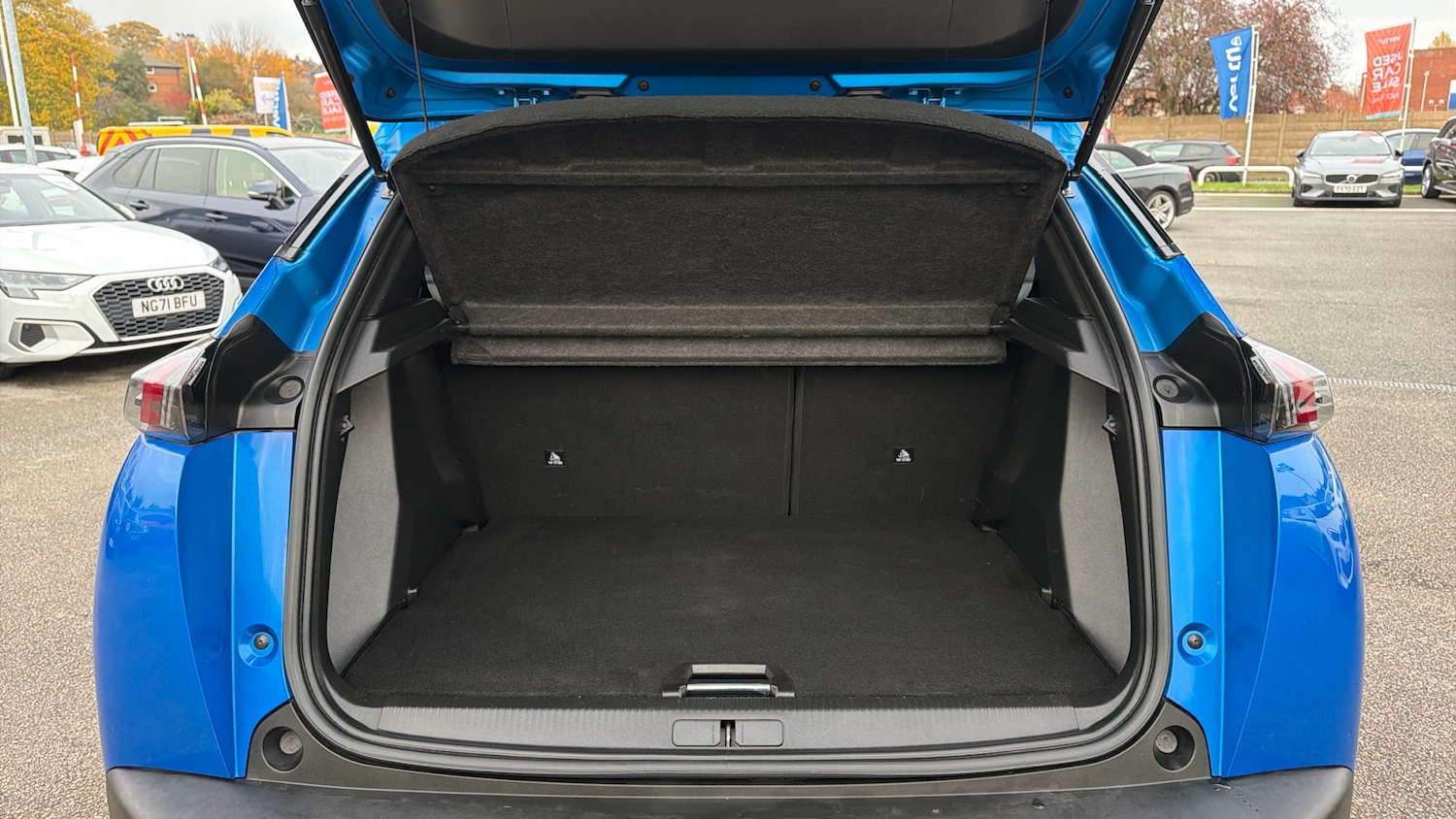 Used Peugeot 2008 2023 for sale - 77385020: Photo 4