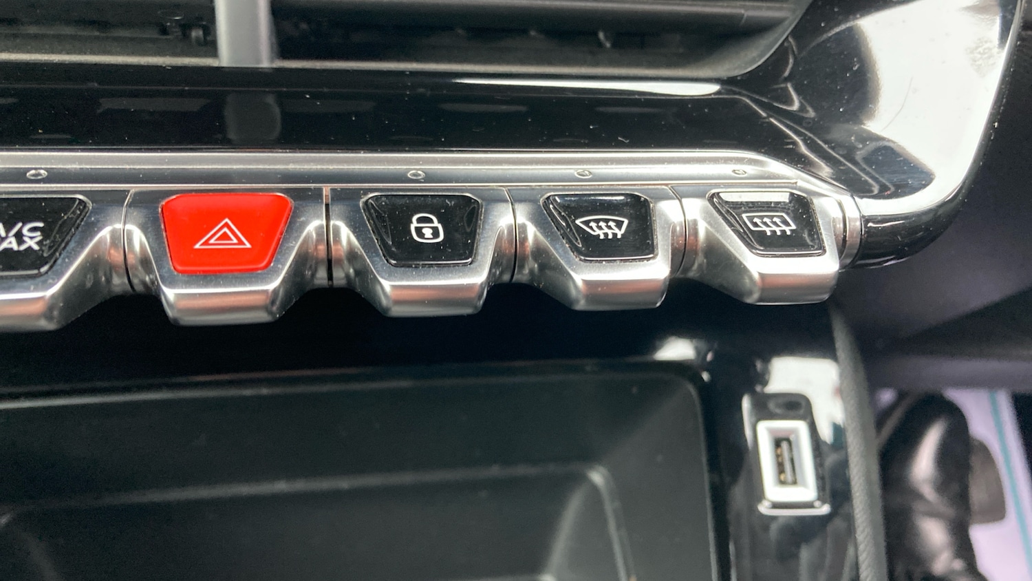 Used Peugeot 208 2023 for sale - 76722724: Photo 30