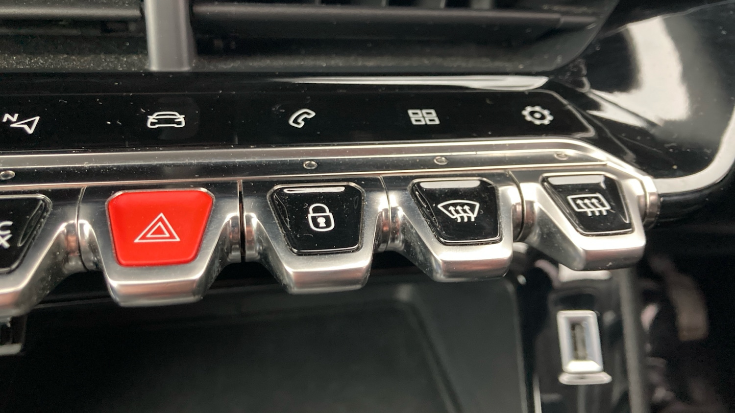 Used Peugeot 2008 2021 for sale - 76508030: Photo 30