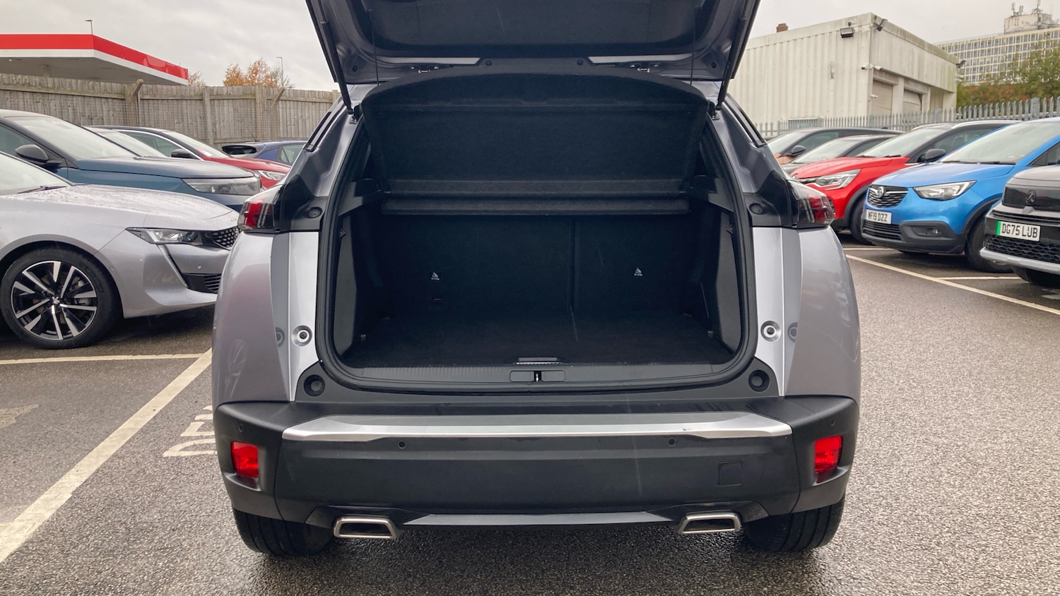 Used Peugeot 2008 2021 for sale - 76508030: Photo 4