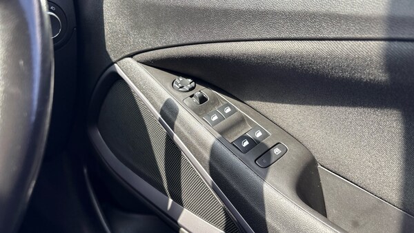 Used Vauxhall Crossland 2022 for sale - 75661807: Photo 24
