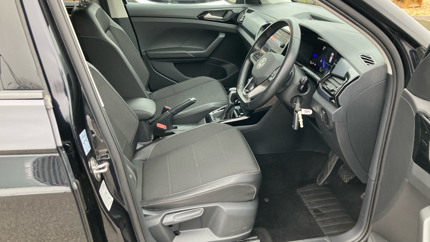 Used Volkswagen T-Cross 2023 for sale - 77434559: Photo 42