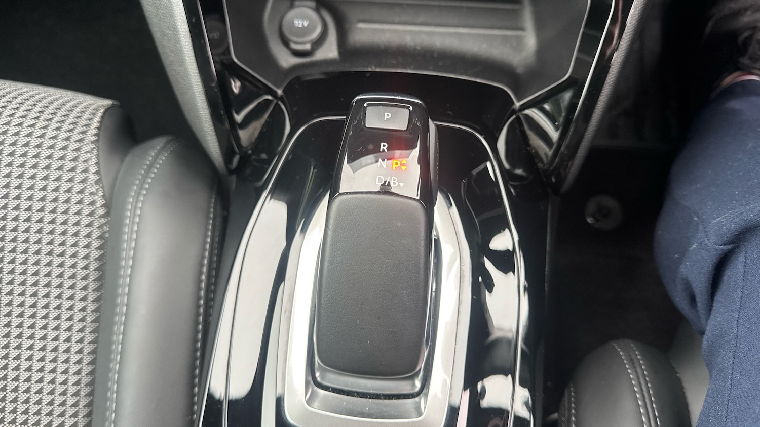 Used Peugeot 2008 2022 for sale - 77283676: Photo 41