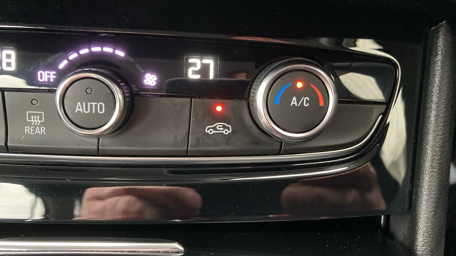 Used Vauxhall Grandland X 2018 for sale - 76922378: Photo 29