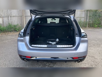 Used Peugeot 508 2024 for sale - 76684760: Photo