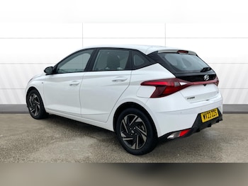 Used Hyundai i20 2023 for sale - 77493211: Photo