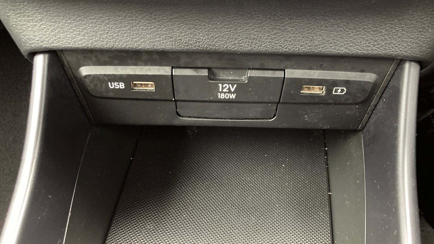 Used Hyundai i20 2023 for sale - 77493211: Photo 30