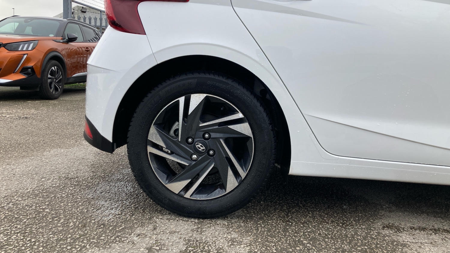 Used Hyundai i20 2023 for sale - 77493211: Photo 7