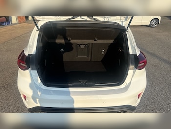 Used Ford Focus 2023 for sale - 78042643: Photo