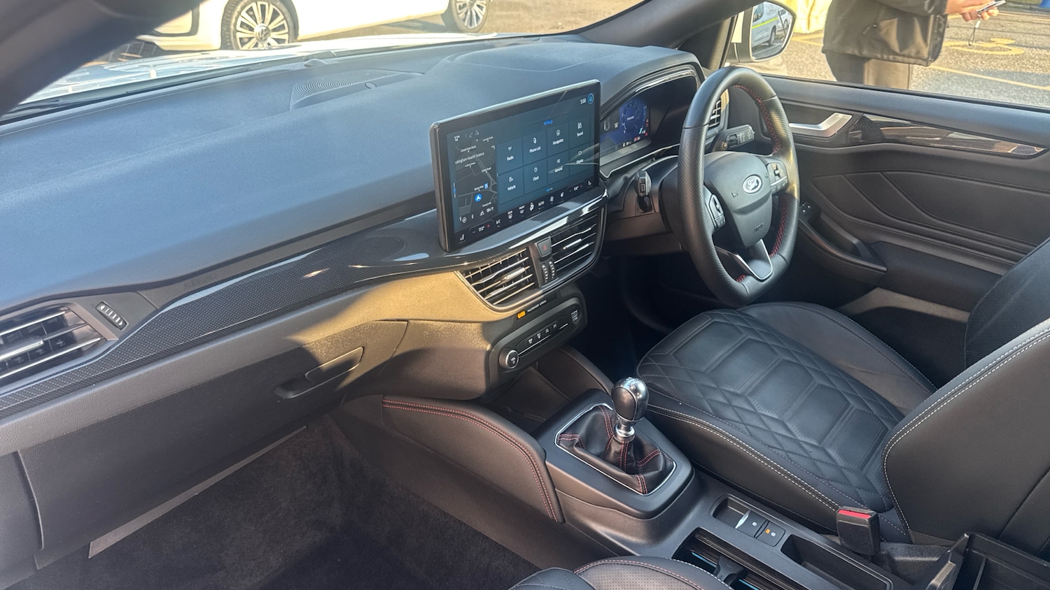 Used Ford Focus 2023 for sale - 78042643: Photo 9