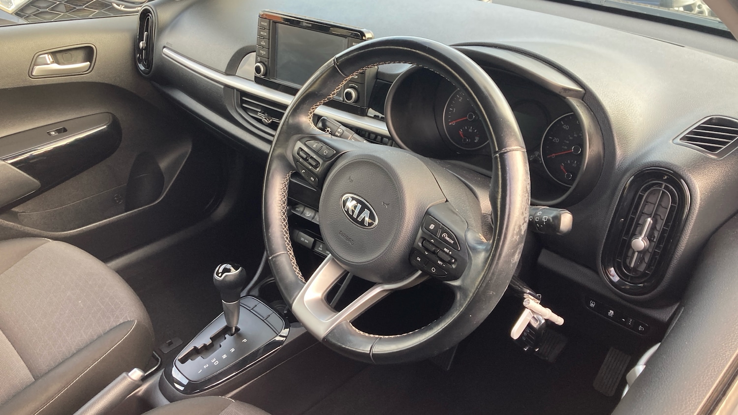 Used Kia Picanto 2020 for sale - 76480227: Photo 11