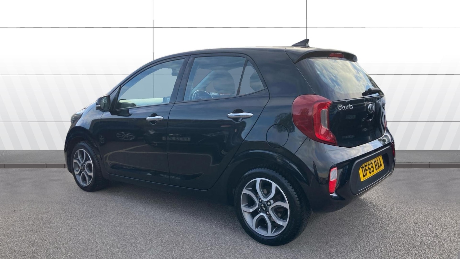 Used Kia Picanto 2020 for sale - 76480227: Photo 2